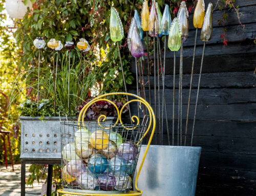 In the glass garden you will find my own garden art.